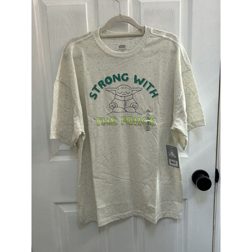 NWT Disney Star Wars Yoda T-Shirt Size M | Unisex Tee “Strong With The Force”
